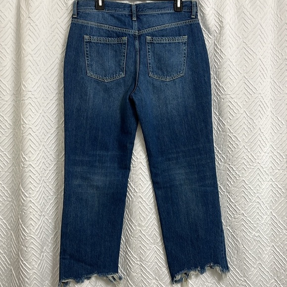 We The Free Free People Raw Edge Frayed Distressed Straight Jeans Size 29 - Picture 4 of 7